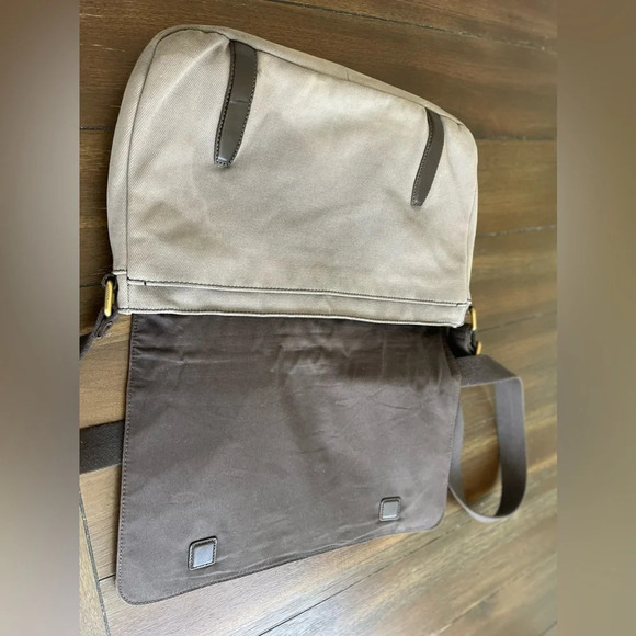 Fossil Aiden messenger bag - Picture 8 of 16